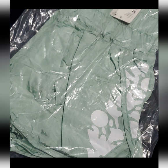 FREE PEOPLE SHORTS - Picture 10 of 10